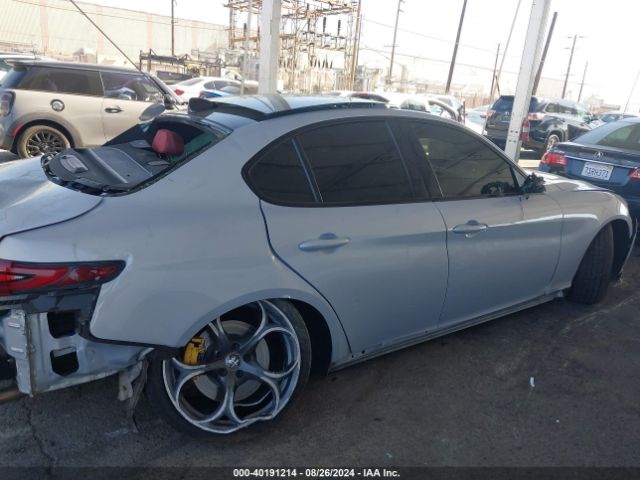ZARFAMBN2L7638615 Alfa Romeo Giulia Ti Sport Rwd