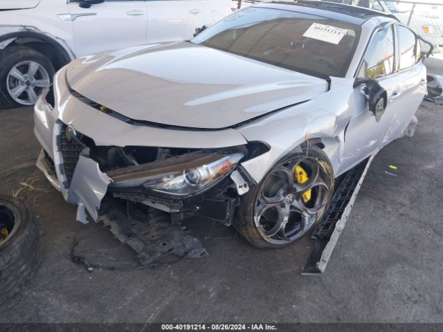 ZARFAMBN2L7638615 Alfa Romeo Giulia Ti Sport Rwd