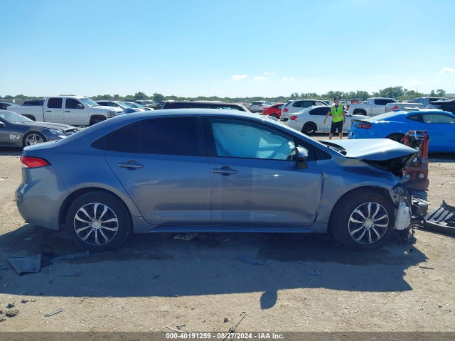Toyota COROLLA LE 2022 JTDEPMAE2N3014538 Image 13