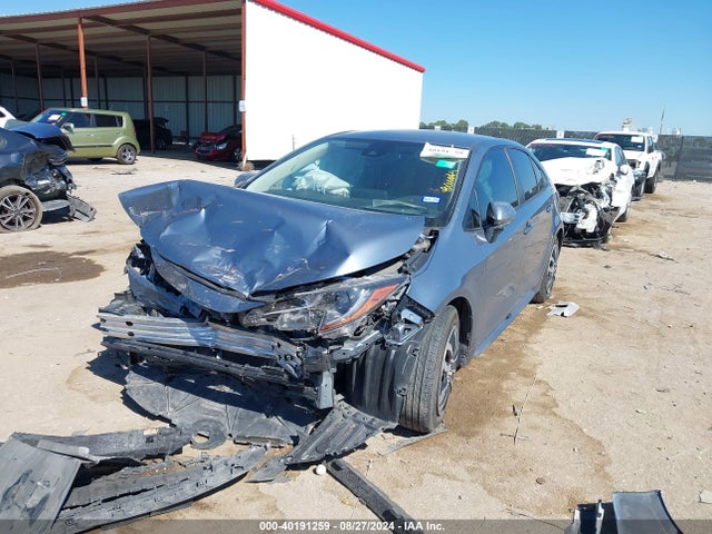 Toyota COROLLA LE 2022 JTDEPMAE2N3014538 Image 2