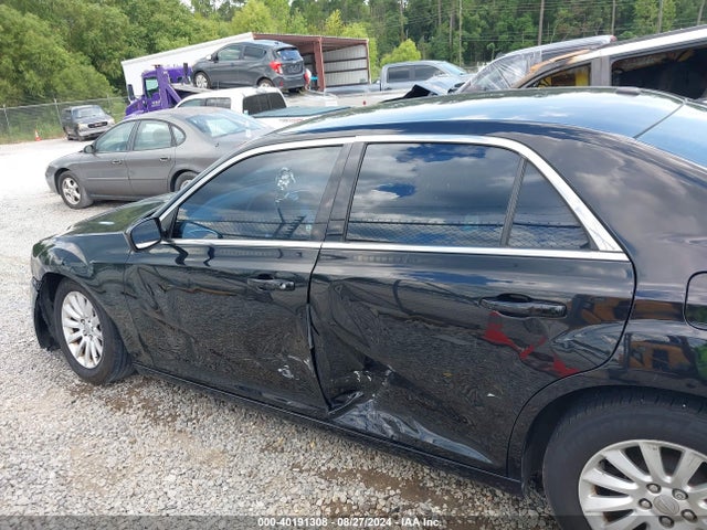 2C3CCAAGXEH138514 Chrysler 300