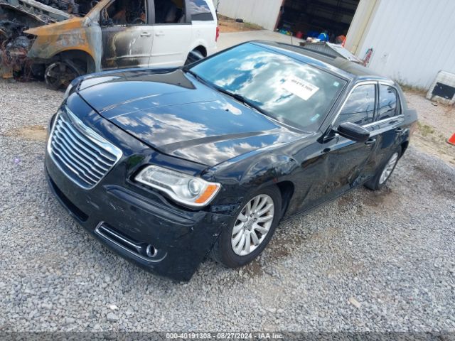 Chrysler 300 2014 2C3CCAAGXEH138514 Image 2