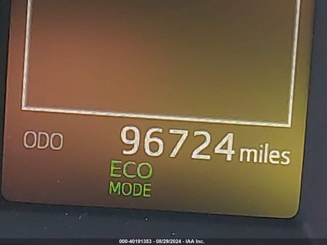 Toyota RAV4 LE 2018 2T3BFREV0JW765707 Image 16