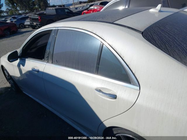 WDDUG8DB1KA490989 Mercedes-Benz S 560