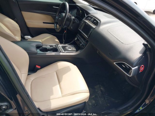 SAJAR4BG2HA951786 Jaguar Xe 25t