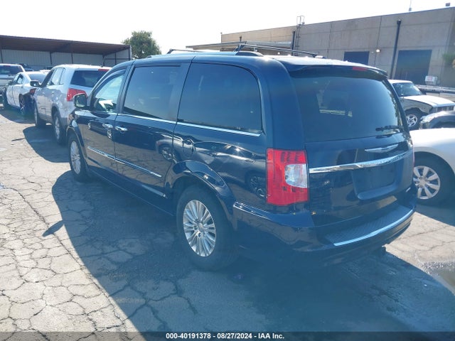 2C4RC1GG5ER203535 Chrysler Town & Country Limited
