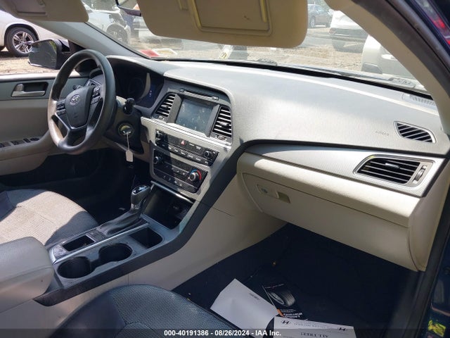 Hyundai SONATA SE 2017 5NPE24AF4HH518993 Image 5