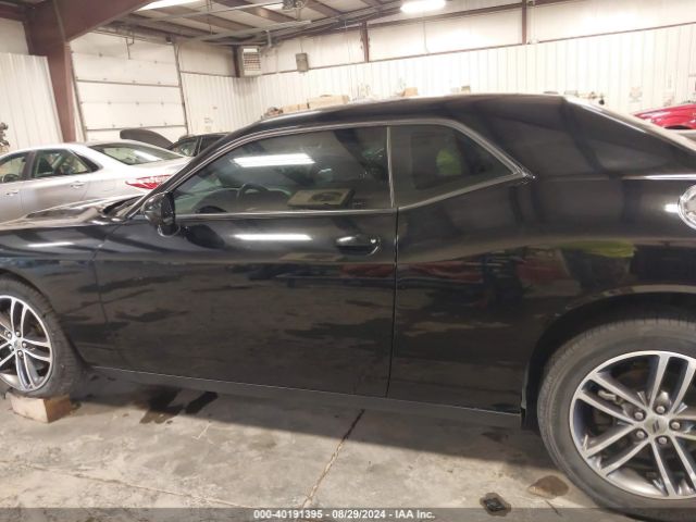 2C3CDZGGXKH603713 Dodge Challenger Sxt Awd