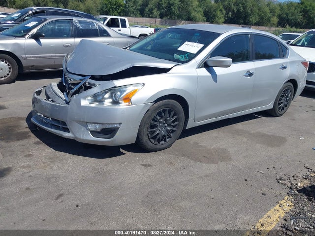 Nissan Altima 2.5 S 2014 1N4AL3AP2EN332353 Image 2