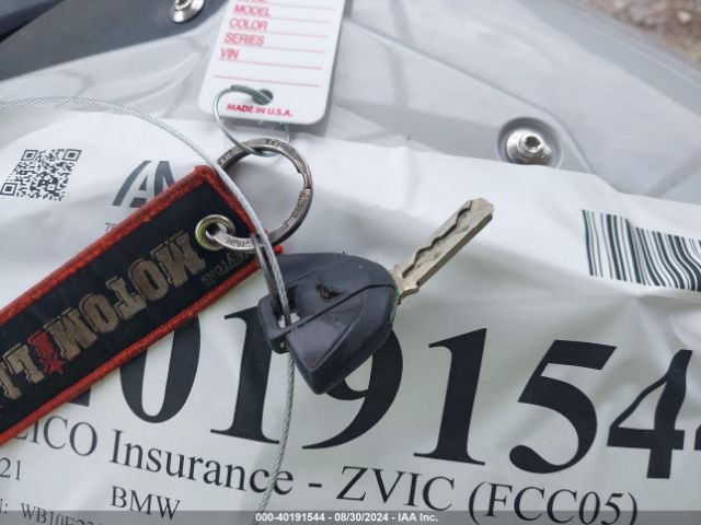 2021 BMW S 1000 WB10E2304M6E82497 Photo 10