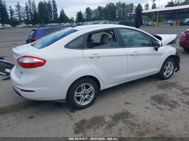 Ford FIESTA SE 2019 3FADP4BJ7KM160229 Image 4