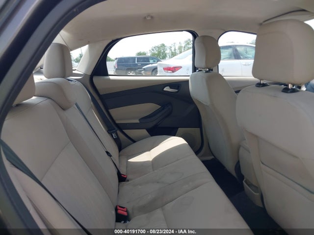 Ford FOCUS SE 2018 1FADP3F29JL253170 Image 8