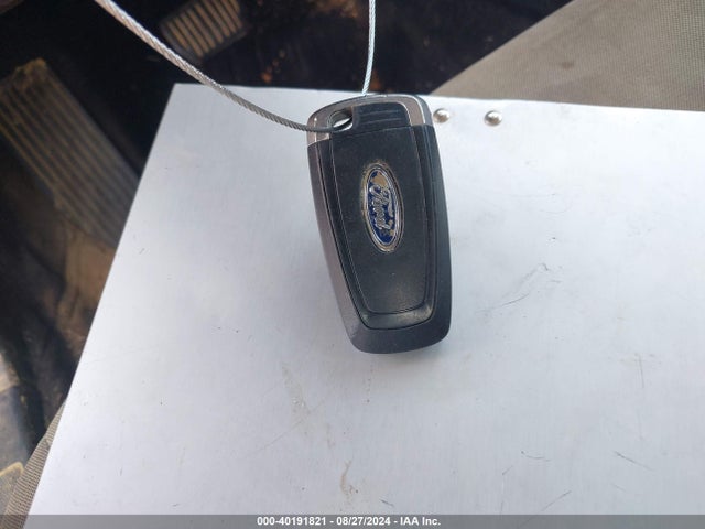 Продажа на аукционе авто 2017 Ford Fusion S, vin: 3FA6P0G79HR267387, номер лота: 40191821