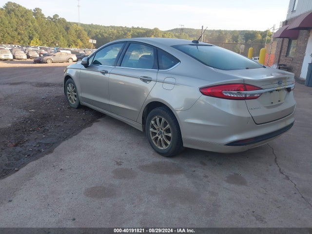 Продажа на аукционе авто 2017 Ford Fusion S, vin: 3FA6P0G79HR267387, номер лота: 40191821