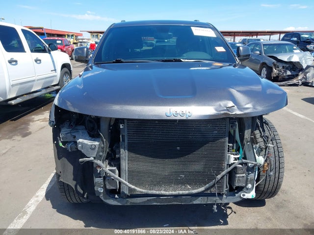 1C4RJEAG1HC605698 Jeep Grand Cherokee Laredo 4x2