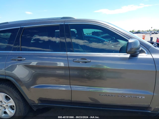 1C4RJEAG1HC605698 Jeep Grand Cherokee Laredo 4x2