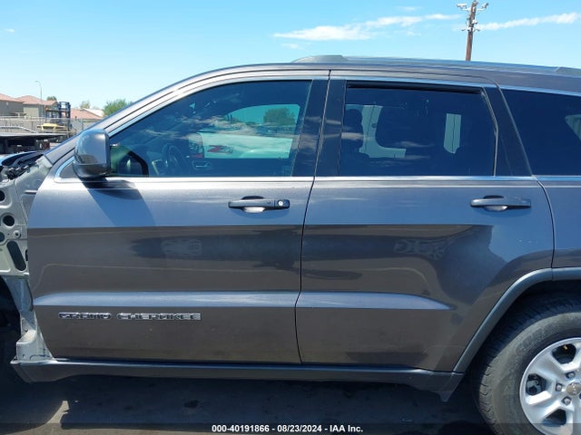 1C4RJEAG1HC605698 Jeep Grand Cherokee Laredo 4x2
