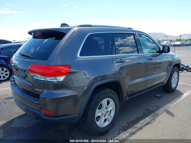 1C4RJEAG1HC605698 Jeep Grand Cherokee Laredo 4x2