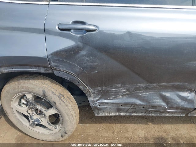 Toyota Highlander Xle 2021 5TDGZRBH6MS557784 Image 18