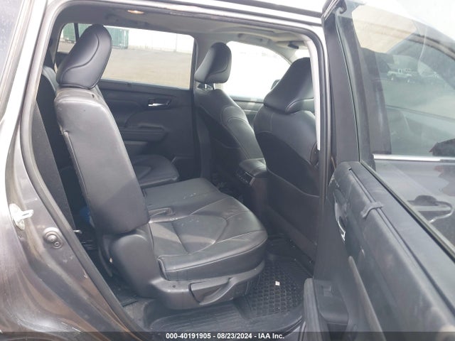 Toyota Highlander Xle 2021 5TDGZRBH6MS557784 Image 8