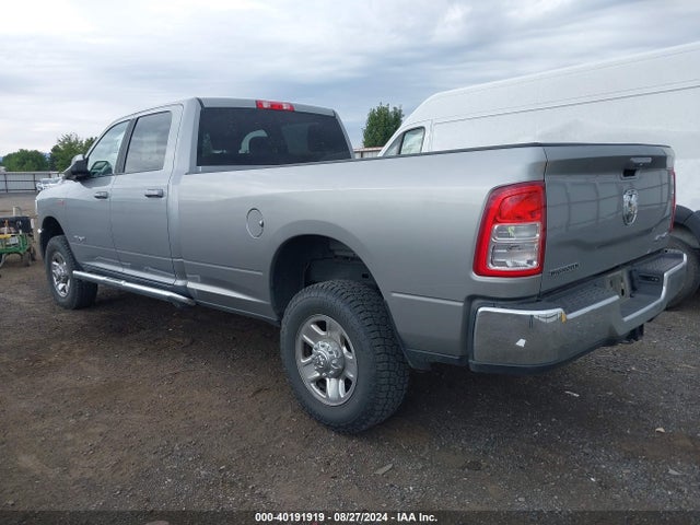 3C6UR5JJ5NG248444 RAM 2500 Big Horn  4x4 8' Box