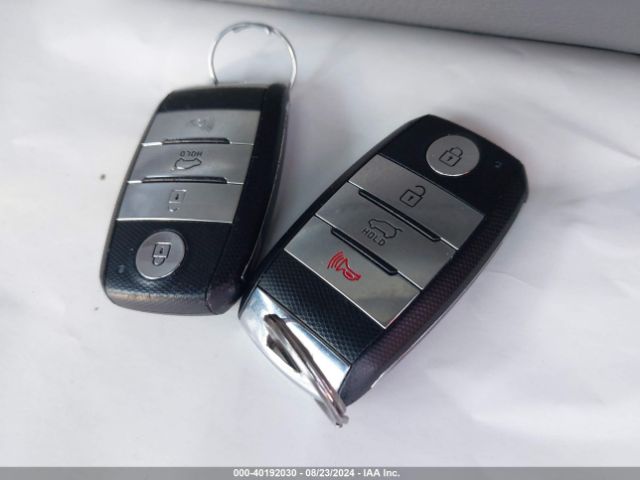 5XYKW4A78FG653155 KIA Sorento Sx V6