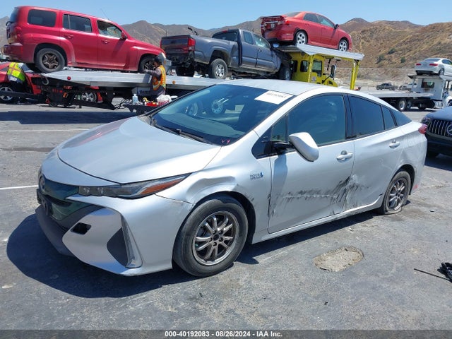 Toyota Prius Prime Premium 2017 JTDKARFP4H3067497 Image 2