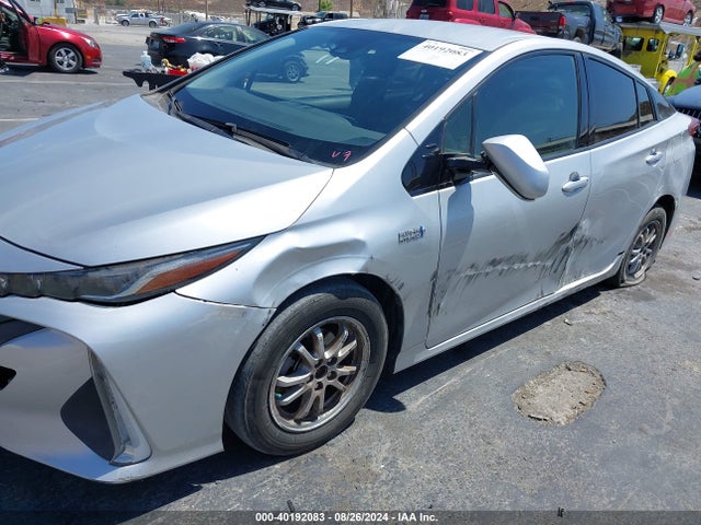 Toyota Prius Prime Premium 2017 JTDKARFP4H3067497 Image 6