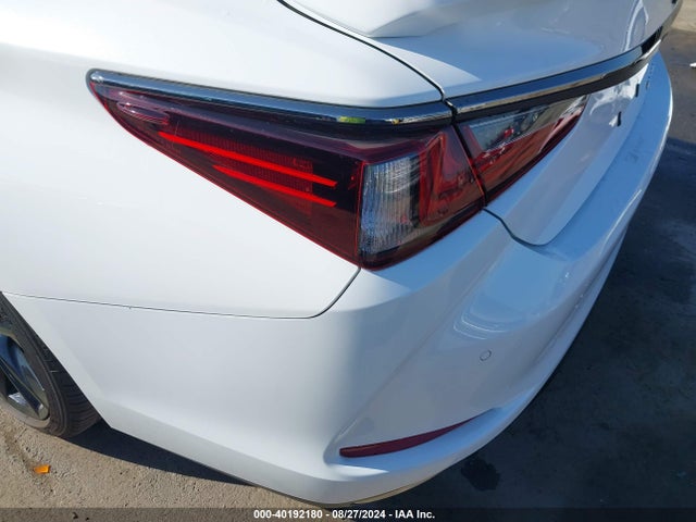 58AJZ1B18PU139905 Lexus Es 350 F Sport Handling