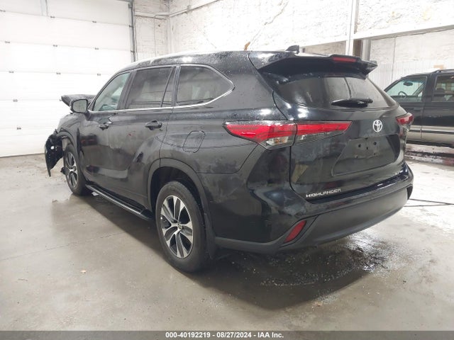 Toyota Highlander 2023 5TDKDRBH2PS045338 Image 3