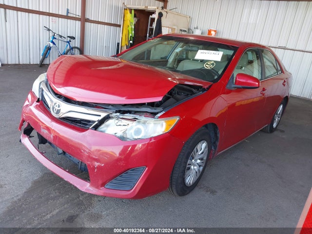 Toyota CAMRY LE 2014 4T1BF1FK3EU825757 Image 2