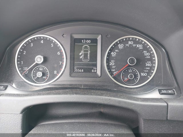 WVGAV7AX2JK002988 Volkswagen Tiguan Limited 2.0t