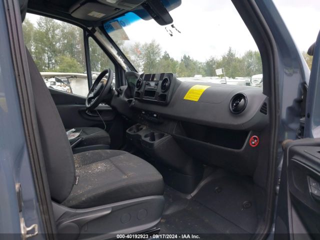 WD4PF1CD5KT006823 Mercedes-Benz Sprinter 2500 High Roof V6