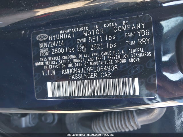 Hyundai Genesis 3.8 2015 KMHGN4JE9FU064908 Image 9