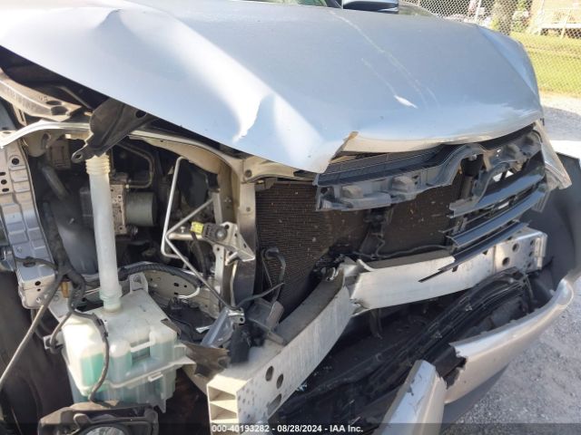 5TDBKRFH3FS120112 Toyota Highlander Le Plus V6