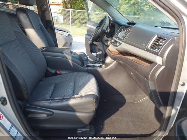 5TDBKRFH3FS120112 Toyota Highlander Le Plus V6