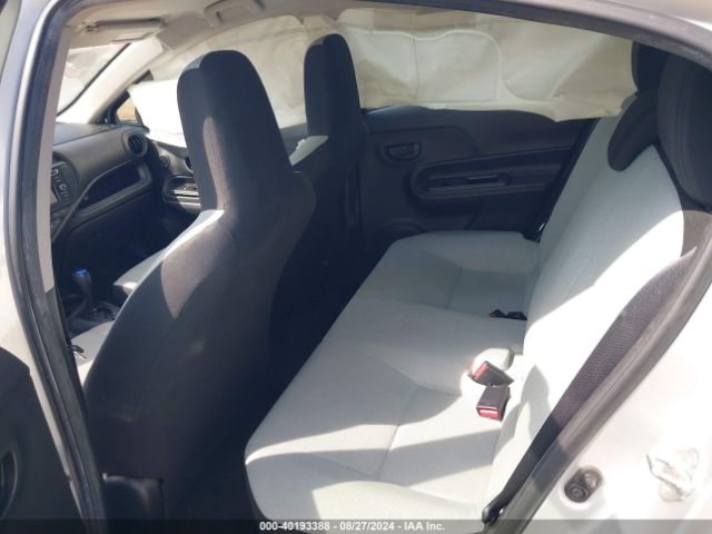 JTDKDTB31F1112251 Toyota Prius C One