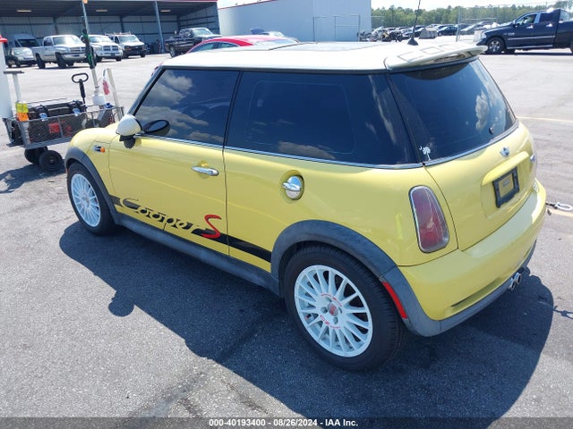 2002 MINI COOPER S WMWRE33472TD53300 Photo 2