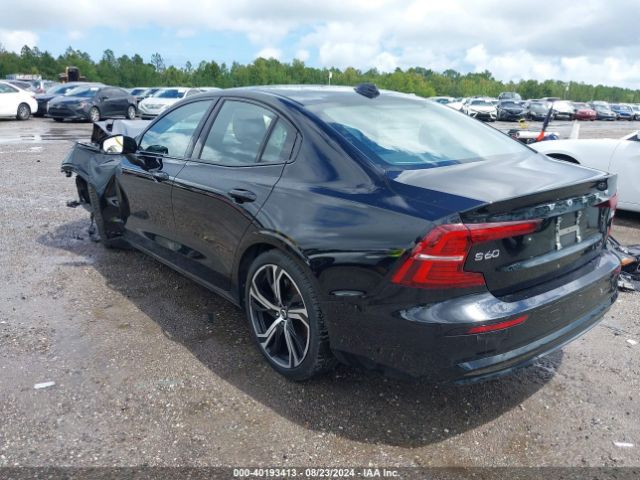 7JRL12FK7RG294274 Volvo S60 B5 Core Dark Theme