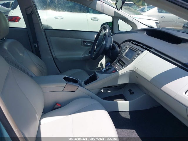 Toyota Prius Three 2015 JTDKN3DU6F1915737 Image 5