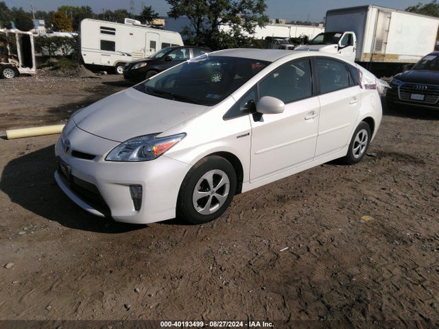 JTDKN3DU8E0385078 Toyota Prius Three