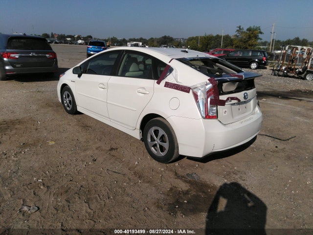 JTDKN3DU8E0385078 Toyota Prius Three
