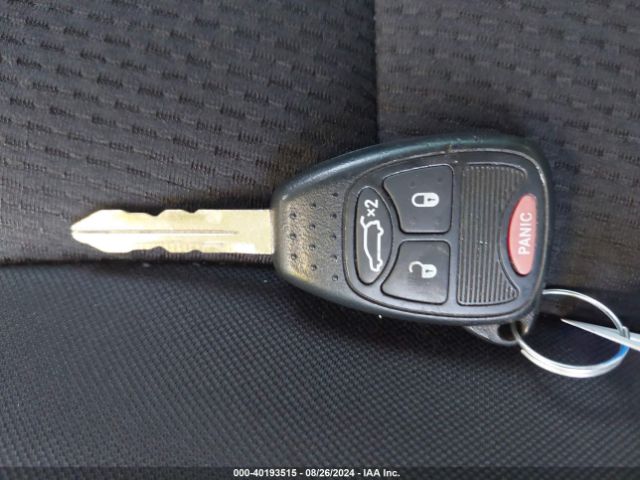 1C3CCBAB8EN145303 Chrysler 200 LX