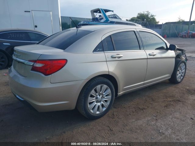 1C3CCBAB8EN145303 Chrysler 200 LX