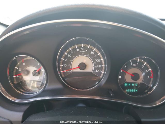 1C3CCBAB8EN145303 Chrysler 200 LX