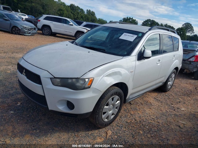 2011 MITSUBISHI OUTLANDER JA4AS2AW8BU020905 Photo 1