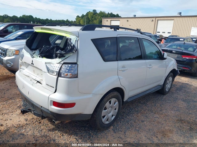2011 MITSUBISHI OUTLANDER JA4AS2AW8BU020905 Photo 3