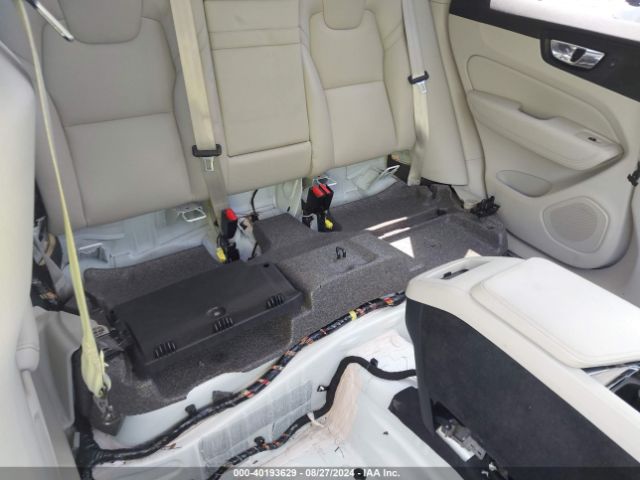 LYV102RK2JB097386 Volvo Xc60 T5 Momentum