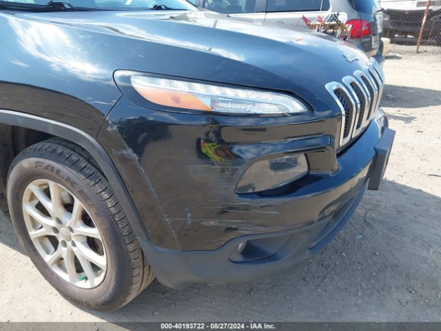 1C4PJMCB6HW556709 Jeep Cherokee Latitude 4x4