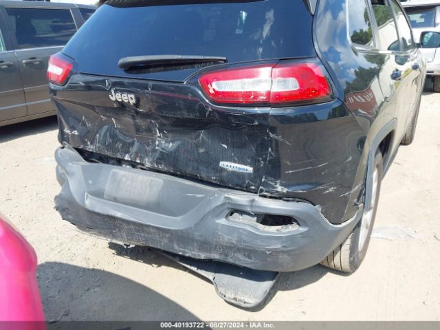 1C4PJMCB6HW556709 Jeep Cherokee Latitude 4x4